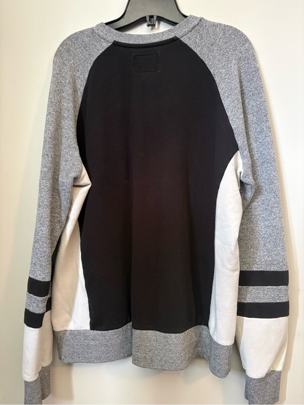 Roots Canada Black Grey Colorblock Raglan Crewneck Sweatshirt women’s Sz XL. - Picture 4 of 13